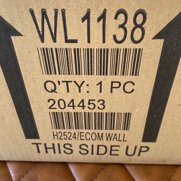 NIB- GORGEOUS BRASS WALL SCONCE WITH BLACK ARM AND GLASS GLOBE - Picture 11 of 15